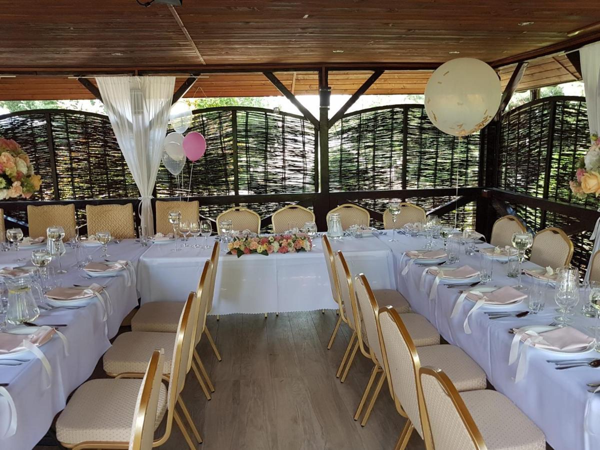 Albert Turystyczne Uslugi Hotelarskie Βαρσοβία Εξωτερικό φωτογραφία
